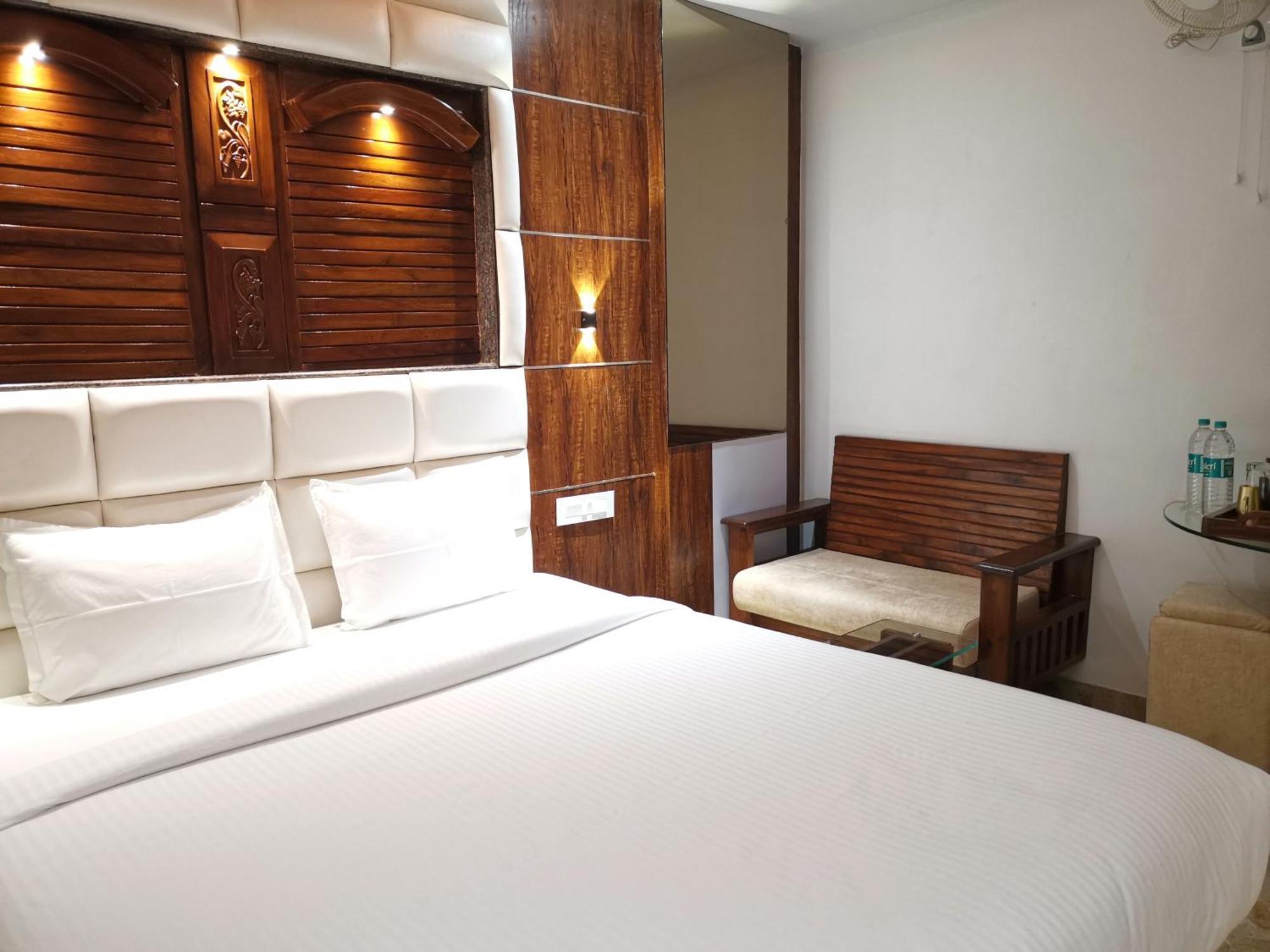 Krishna'S Wood Villas 콜라푸르 객실 사진